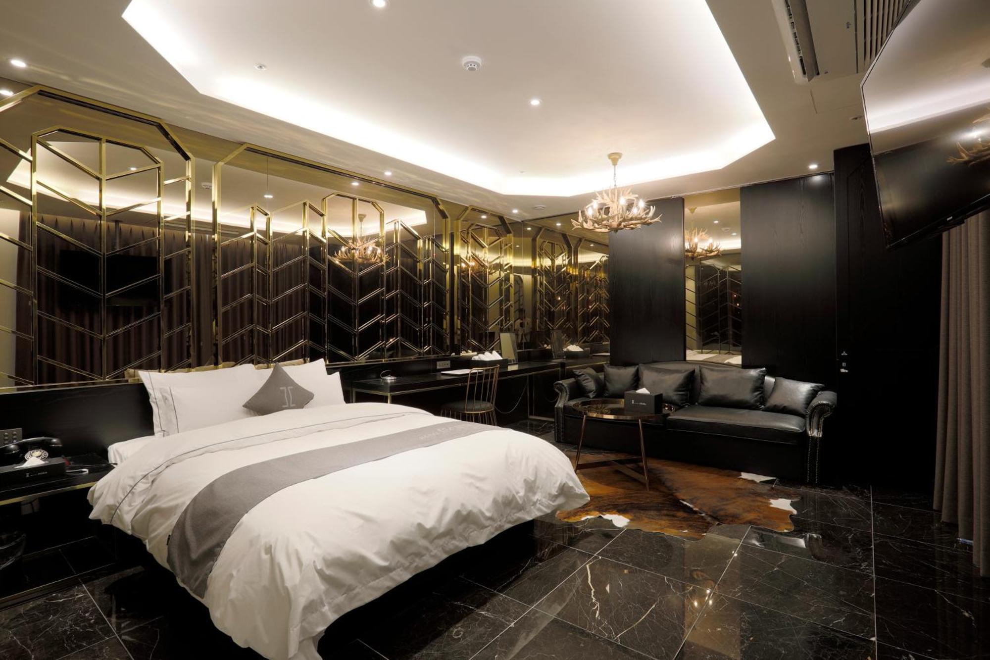 Ischia Hotel Yongin Bagian luar foto